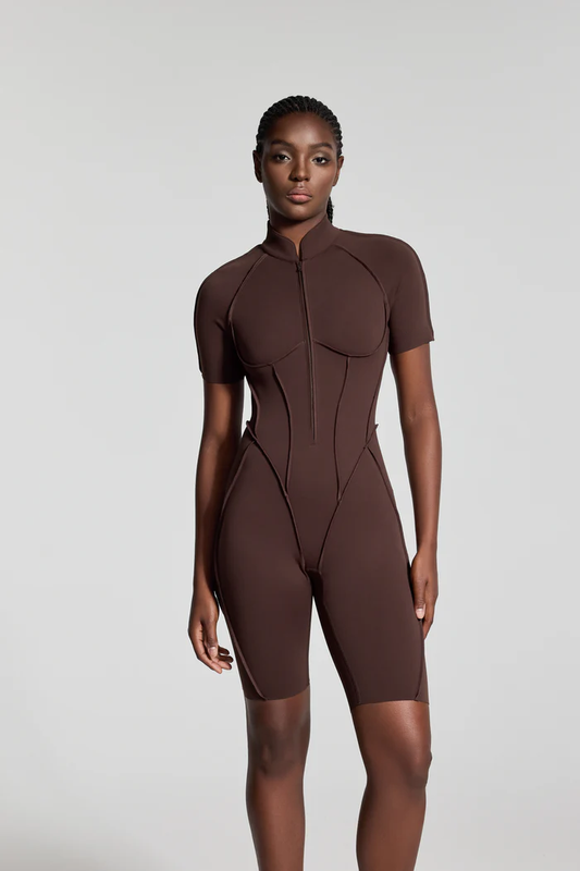 Macacão Skin Fit Curto - Chocolate