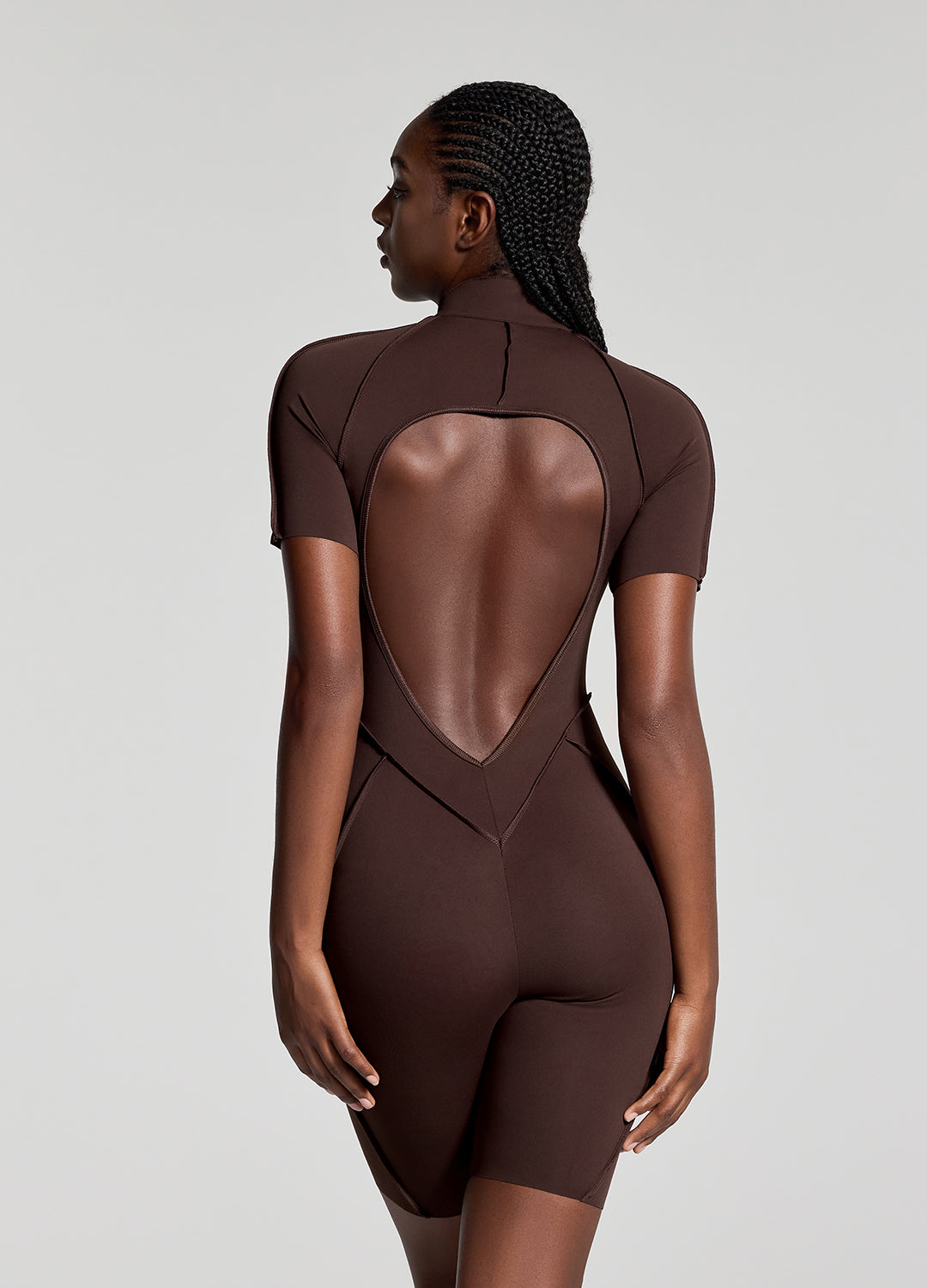 Macacão Skin Fit Curto - Chocolate